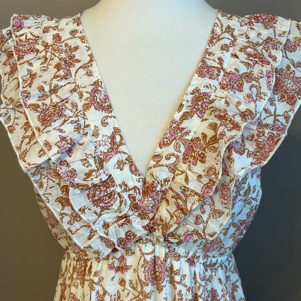 Japna Floral Ruffle Maxi Dress in Cream and Pink - Picture 3 of 9